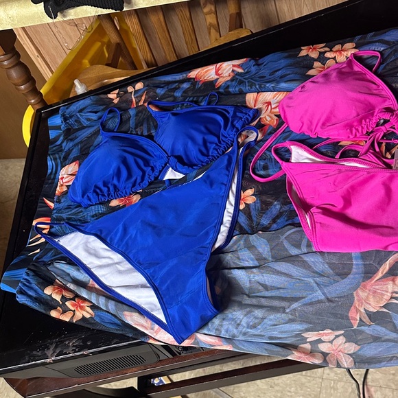 12 clothing pieces - Picture 5 of 14